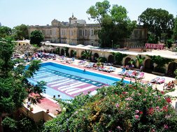 Jongerenreis Engels op Malta - zwembad
